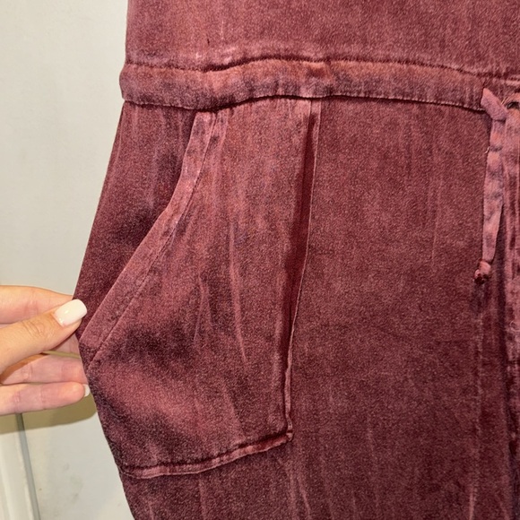 NWT CHASER Hairloom Acid wash Jumpsuit in Burgundy - Picture 4 of 10